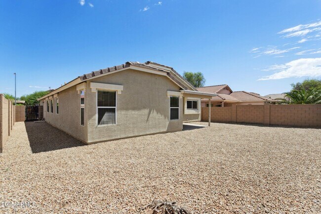 Building Photo - 17513 W Caribbean Ln