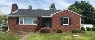 Building Photo - 302 Daniels Ave
