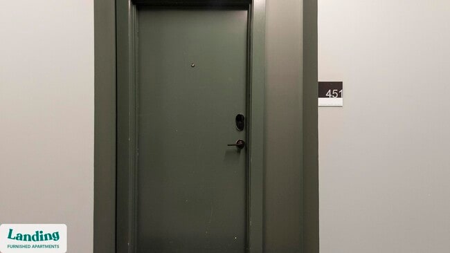 Building Photo - 645 N Front St