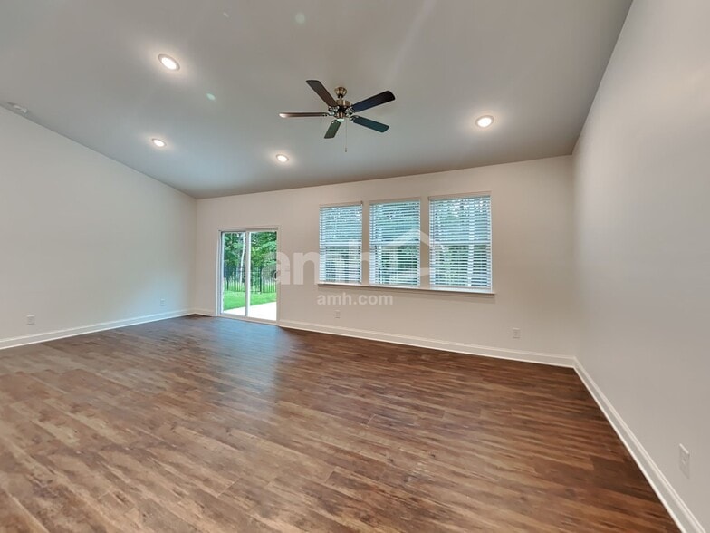 Building Photo - 4980 Bill Cheek Rd