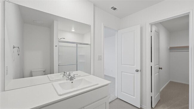 Building Photo - 221 Stumpy St