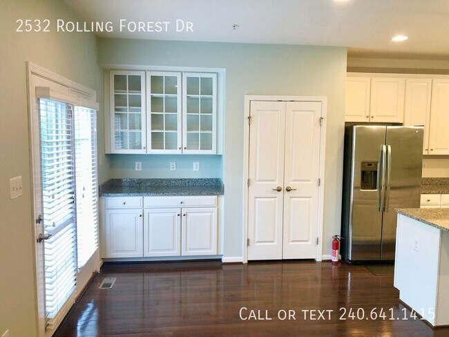 Building Photo - 2532 Rolling Forest Dr