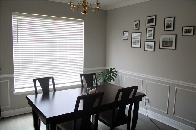 Building Photo - 7018 Crystal Dowels Dr