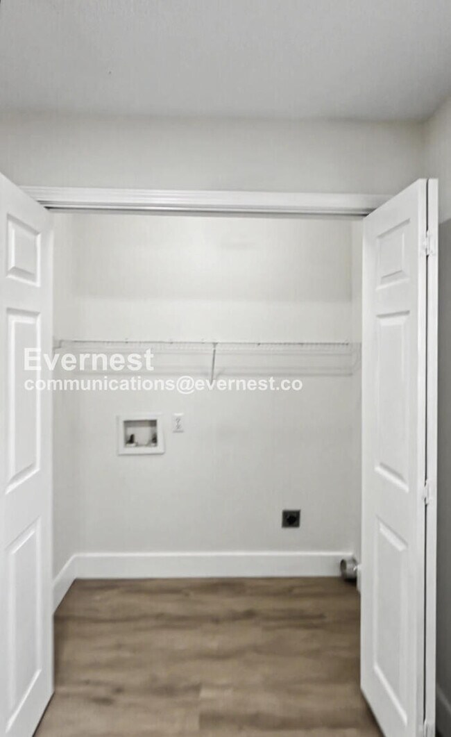 Building Photo - 5103 High St