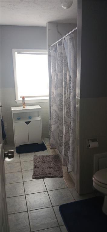 Building Photo - 37-37 Mary Ave