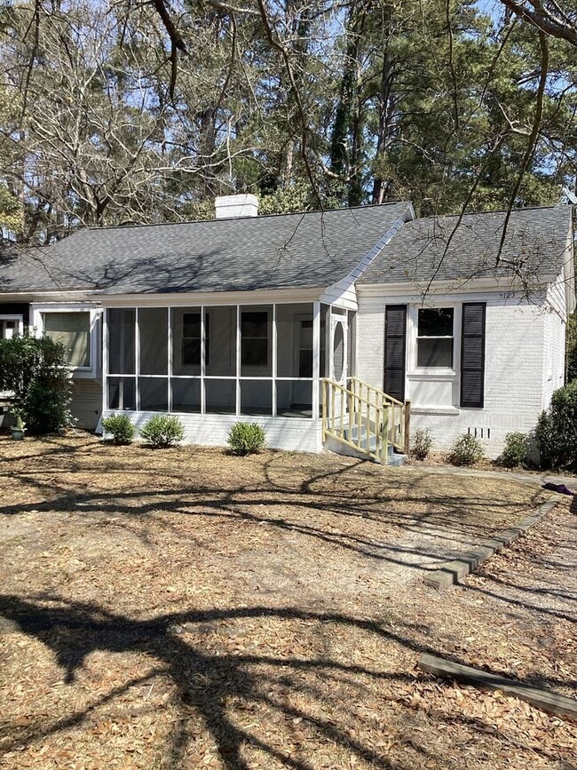 Building Photo - 5123 Kilbourne Rd