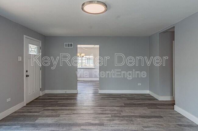 Building Photo - 3570 W Custer Pl