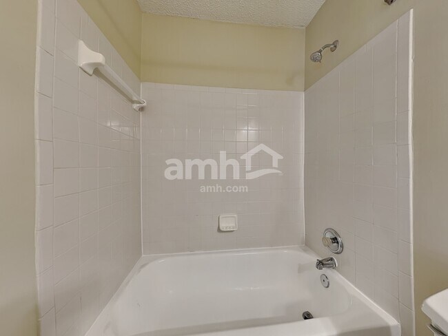 Building Photo - 12528 Cardinal Point Rd