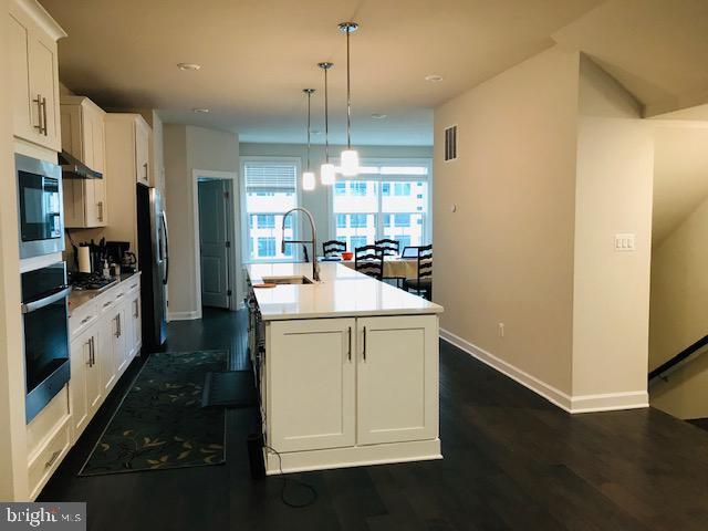 Building Photo - 13242 Woodland Pond Pl