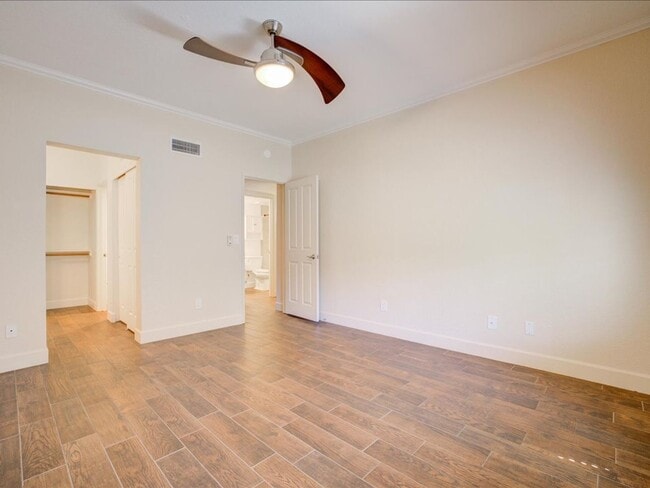 Building Photo - Highly desirable Summer Tree community featuring a 2bedroom 2bathroom ground-floor condo!