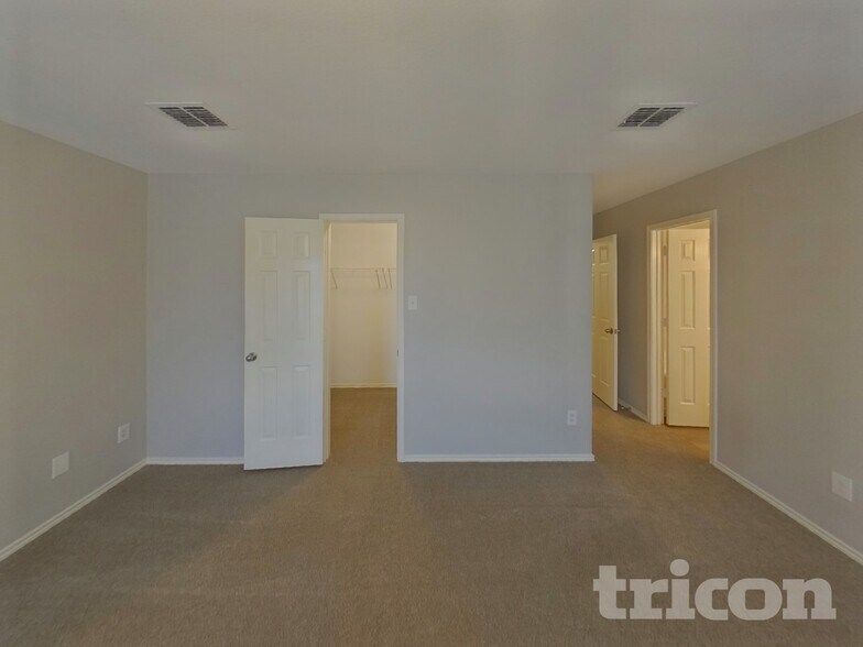 Building Photo - 1437 Lauren Dr