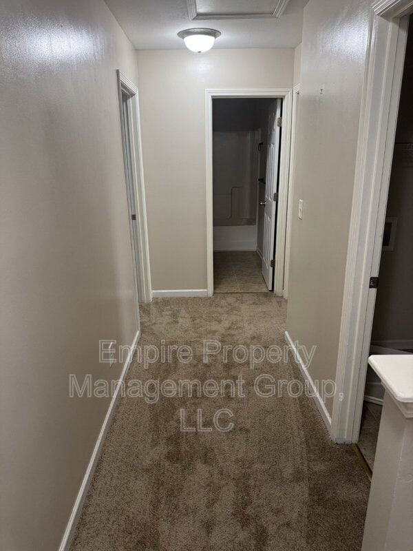 Building Photo - 209 Sunday Silence Ln
