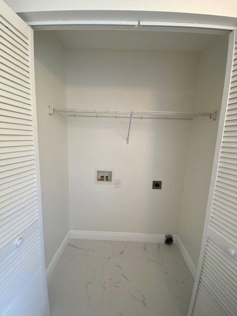 Building Photo - 1169 Lake McGregor Dr