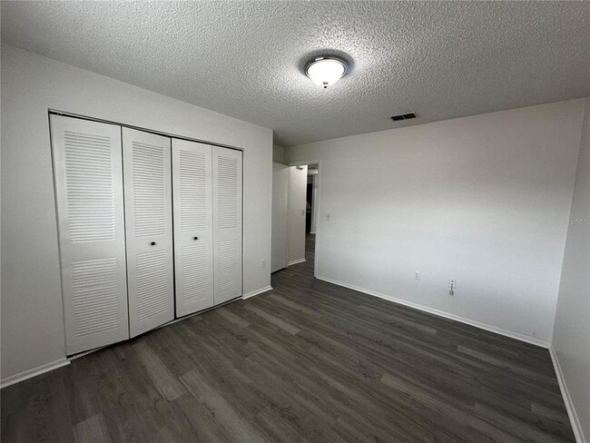 Building Photo - 4616 N Goldenrod Rd
