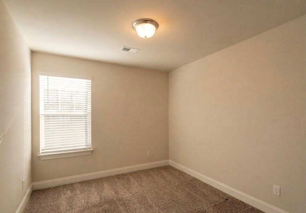 Building Photo - 857 Longleaf Ln