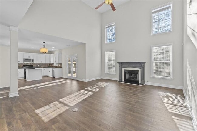 Building Photo - 4831 Edinburgh Dr