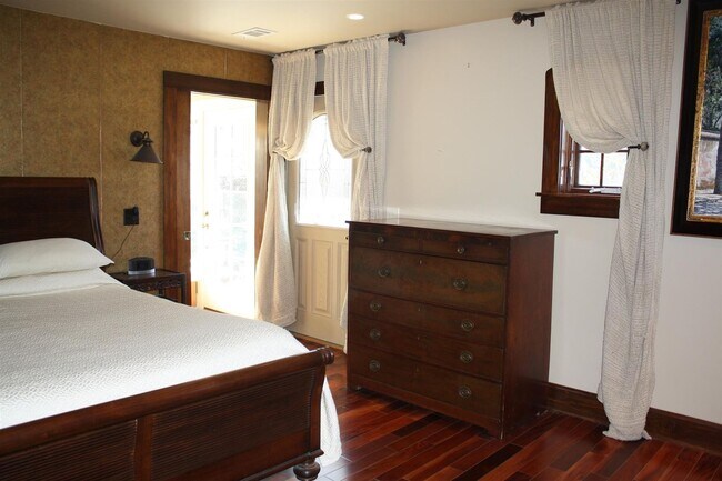 Building Photo - Historic Character Meets Modern Comfort