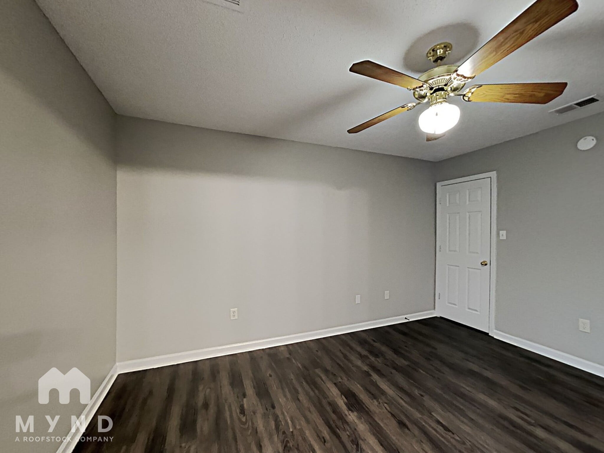Building Photo - 7825 Sarah Ann Dr S