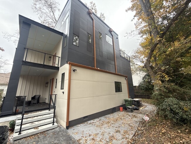 Building Photo - 1073 Hemphill Ave NW