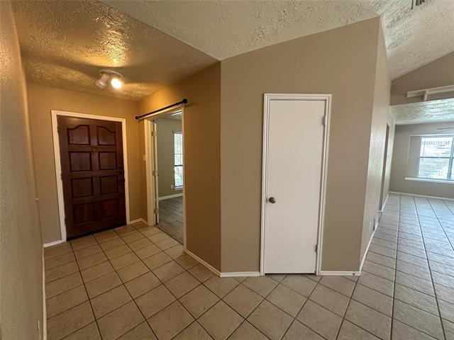 Building Photo - 4045 Cavalry Dr