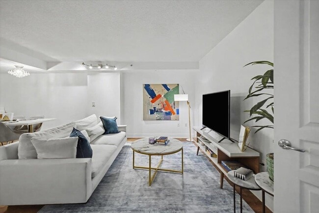 Building Photo - 4301 Park Ave