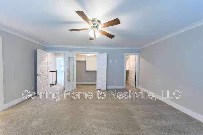 Building Photo - 2207 24th Ave N