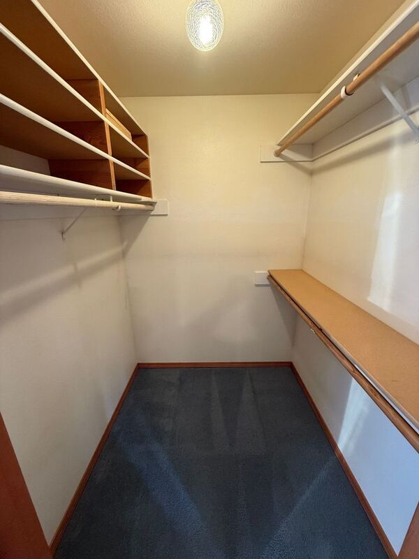 Building Photo - 460 SE Conifer Pl