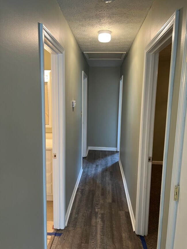 Building Photo - 1755-1757 Cedar Shoals Dr