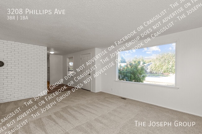 Building Photo - 3208 Phillips Ave