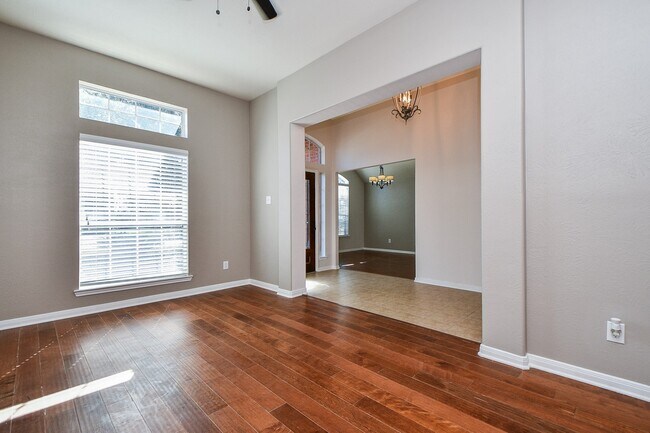 Building Photo - 15122 Heron Meadow Ln