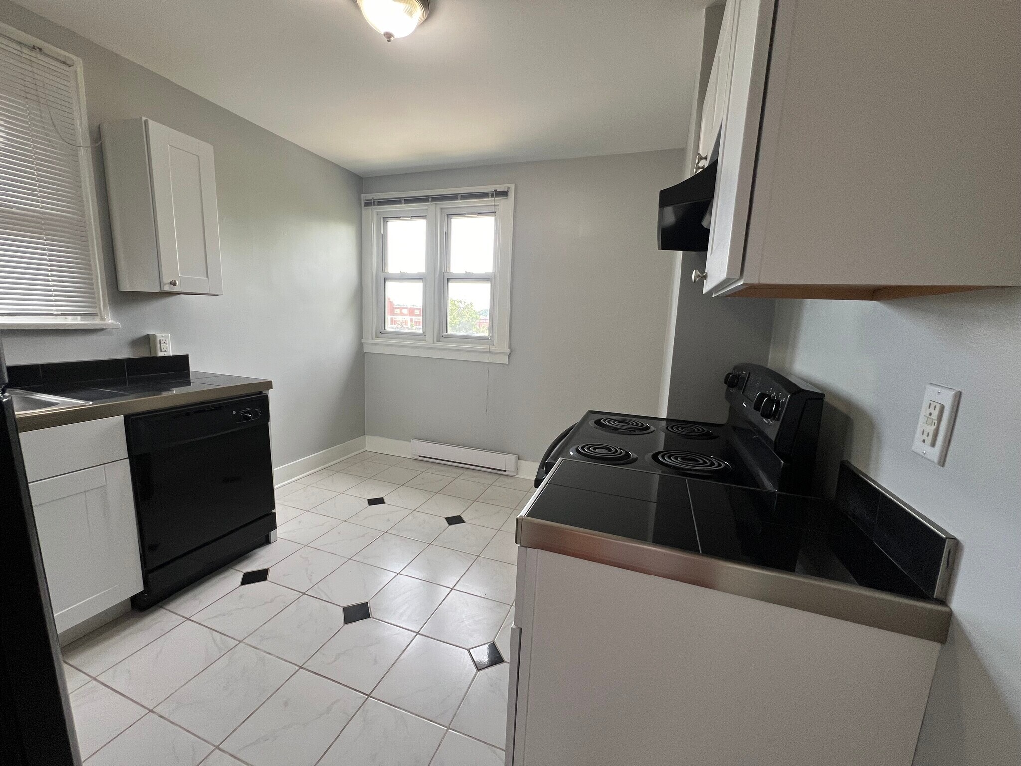 Building Photo - 7455 Penfield Ct
