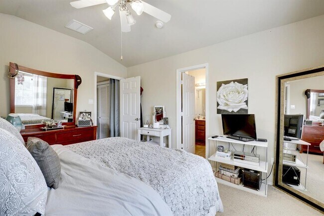 Building Photo - 14815 Avery Ranch Blvd