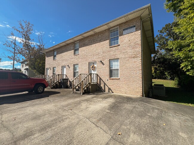 Building Photo - 1216 Virginia Ave