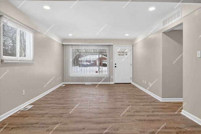 Building Photo - 28555 Stuart Ave