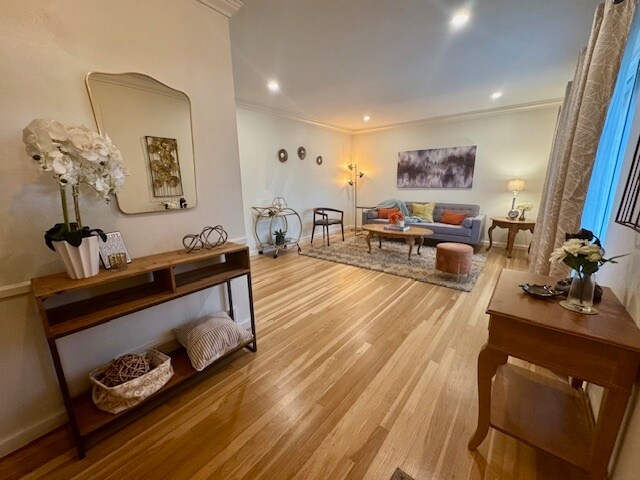 Building Photo - 1925 Peavy Rd