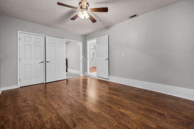 Building Photo - 202 Brittany Ln