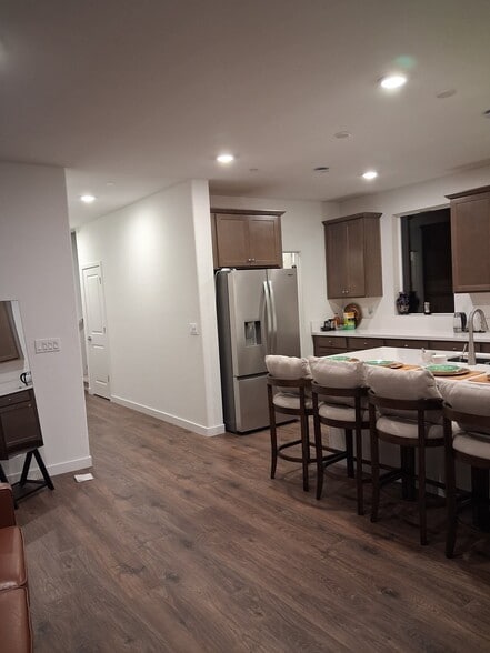 Building Photo - 6400 Moongate Wy