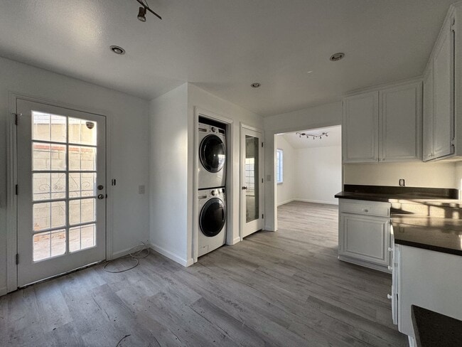 Building Photo - Remodeled Reseda Home