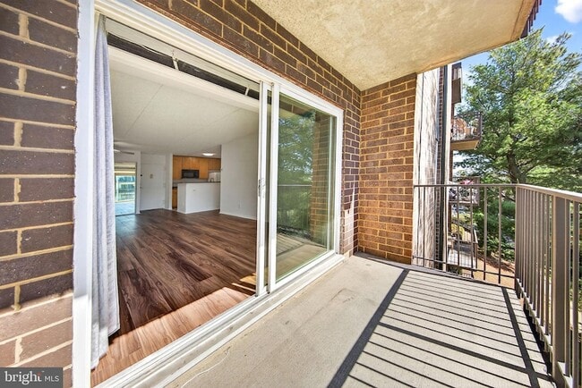 Building Photo - 60 S Van Dorn St