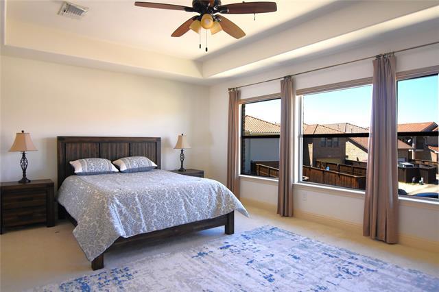 Building Photo - 6419 San Saba