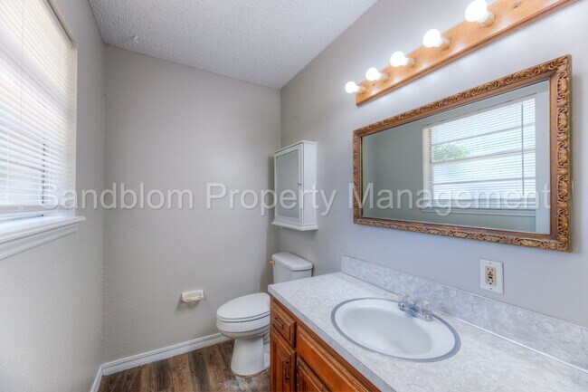 Building Photo - For Lease | Sand Springs | Available Now!