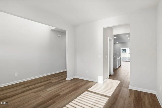 Building Photo - 314 White Birch Ln