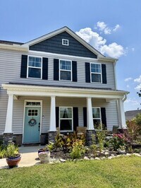 Building Photo - Beautifully furnished 3 bed 2.5 bath home in Leland