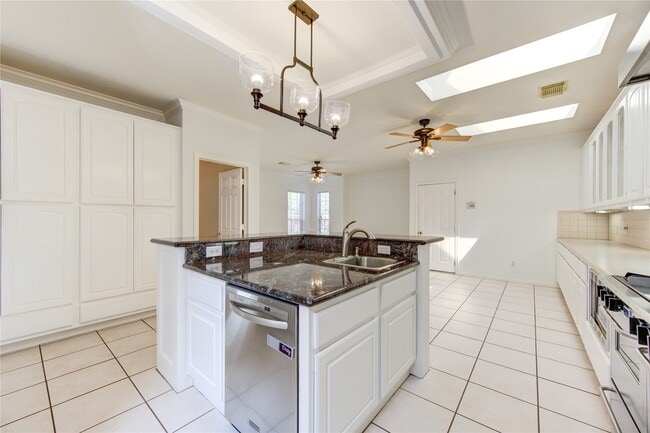Building Photo - 13915 Aspen Cove Ct