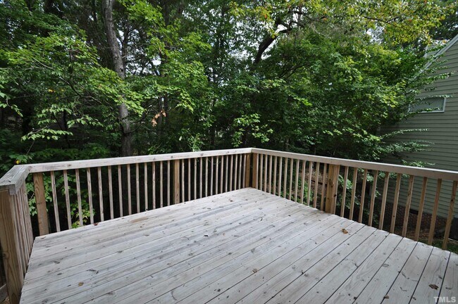 Building Photo - 124 Trafalgar Ln