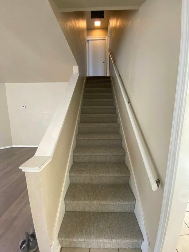 Building Photo - 17280 Markross Ct