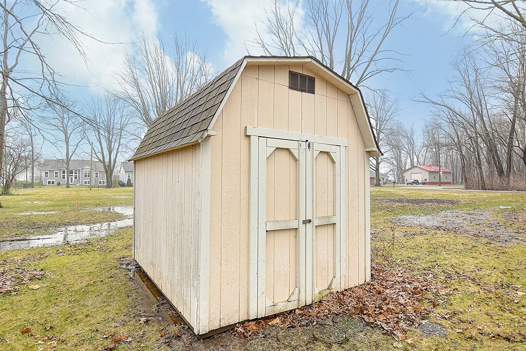 Building Photo - 1209 Nutwood Dr