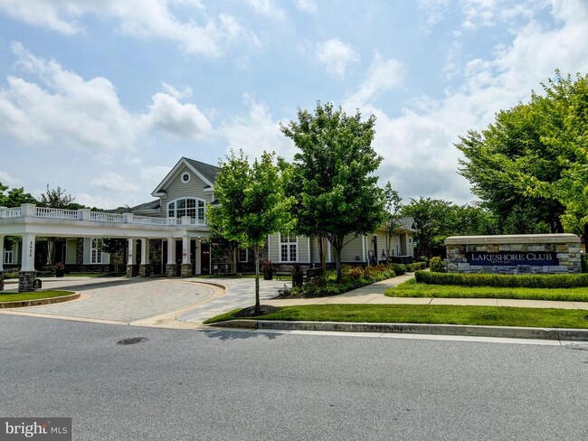 Building Photo - 3100 Stone Cliff Dr