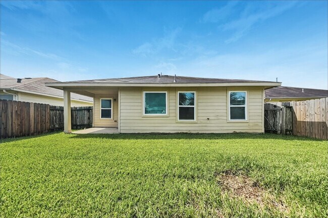 Building Photo - 19534 Aventine Plantation Dr
