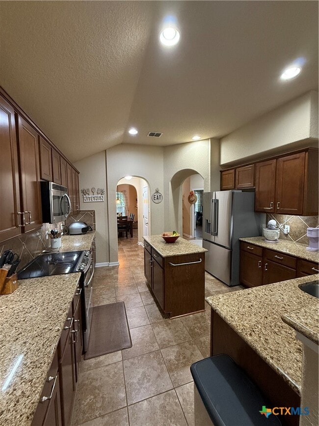 Building Photo - 3161 Birch Bend